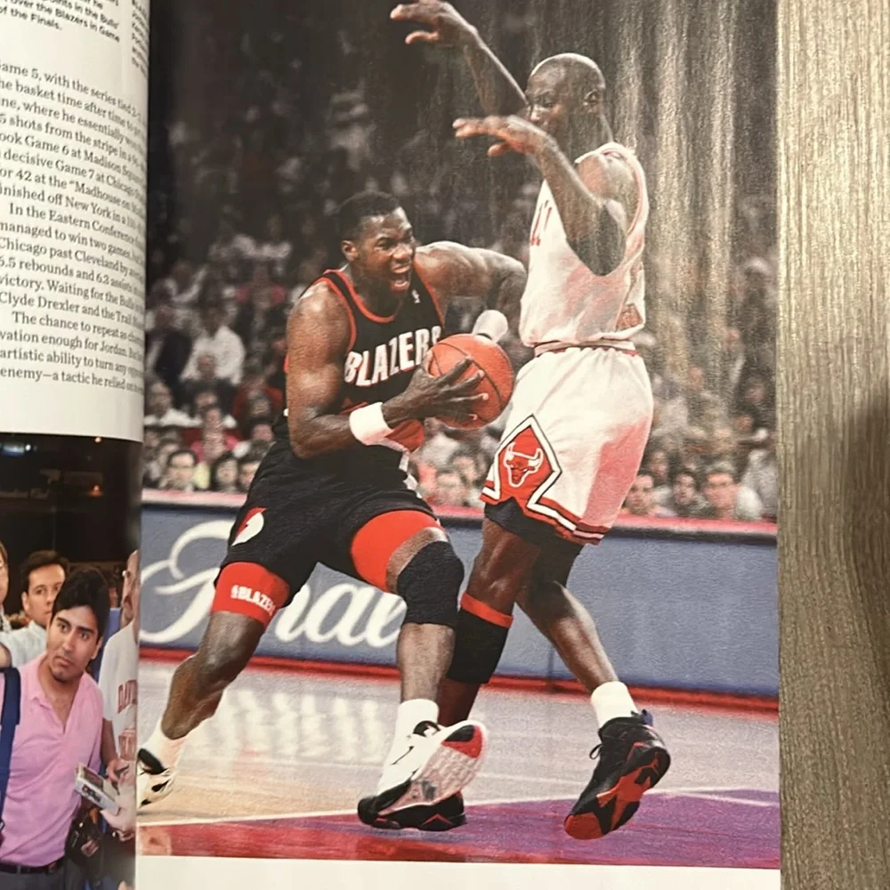 Michael Jordan Championships Magazine - Picture 3 of 5